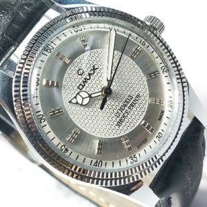 Vintage mechanical watch. Not battery operated. Works Great.